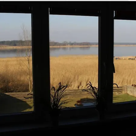 Am Peene-ufer Holiday home Molschow