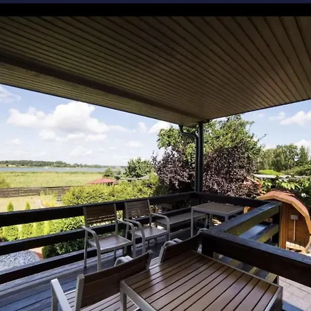 Am Peene-ufer Holiday home Molschow